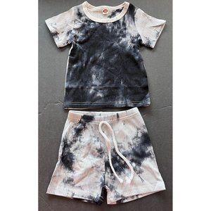 NWOT TODDLER TIE DYE 2 PIECE SHORTS & TOP SIZE 18-24 MONTHS